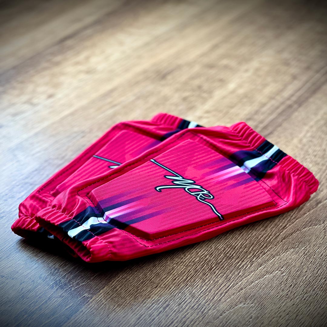 CANILLERAS-FUCSIA--NEGRO-FUT-SAL-PRO--MICRERO-SPORT